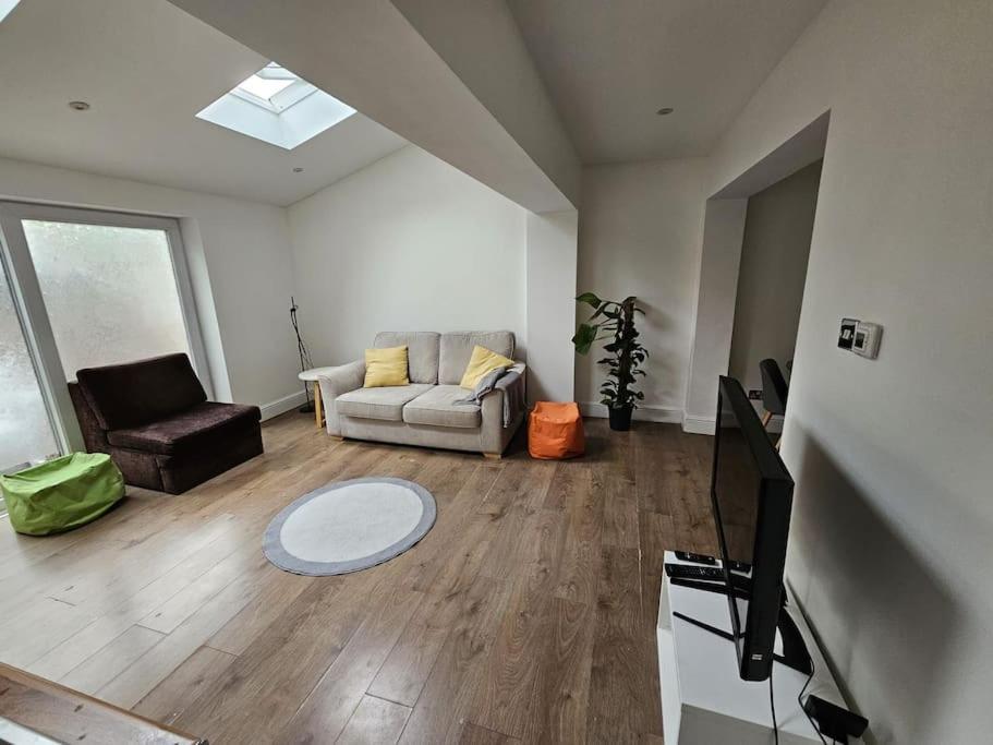 Beautiful Garden Flat Near Central London Eksteriør billede